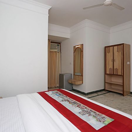 Oyo 10072 Hotel Amrit Regency Dehradun Exterior photo